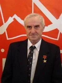 Виктор Иванович Лакомов