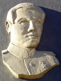 Мемориальная доска в память о выпускнике школы №85, Герое Советского Союза Николае Дмитриевиче Пахотищеве