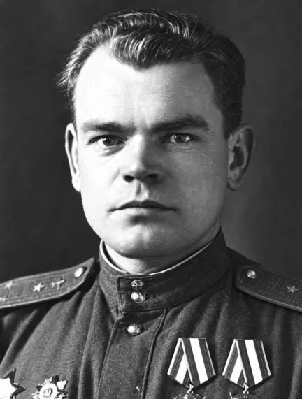 Степан Брюханов — лётчик-штурмовик, Герой Советского Союза